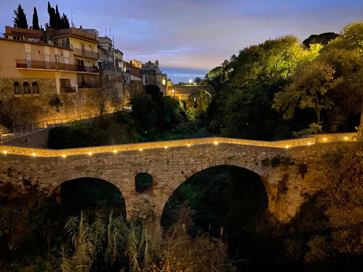 Vila Casa De Poble Termes Romanes Caldes De Montbui Exteriér fotografie